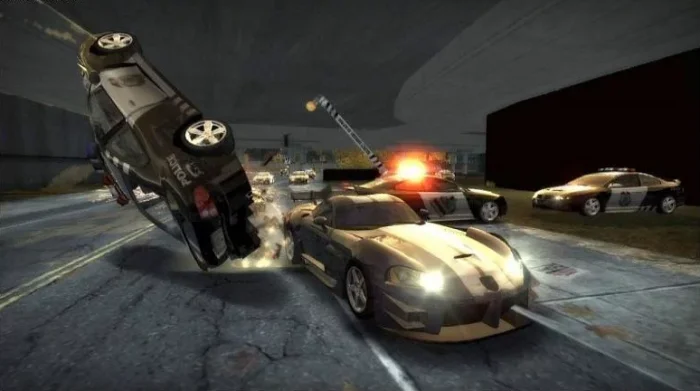 Скриншот Need for Speed: Most Wanted №6